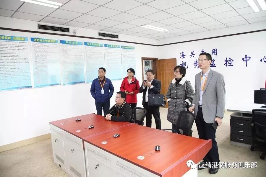 省領(lǐng)導(dǎo)蒞臨集團公司參觀調(diào)研與指導(dǎo)倉儲標(biāo)準(zhǔn)化建設(shè)工作